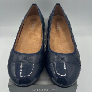 BRAND NEW Vionic Spark Desiree flat in NAVY